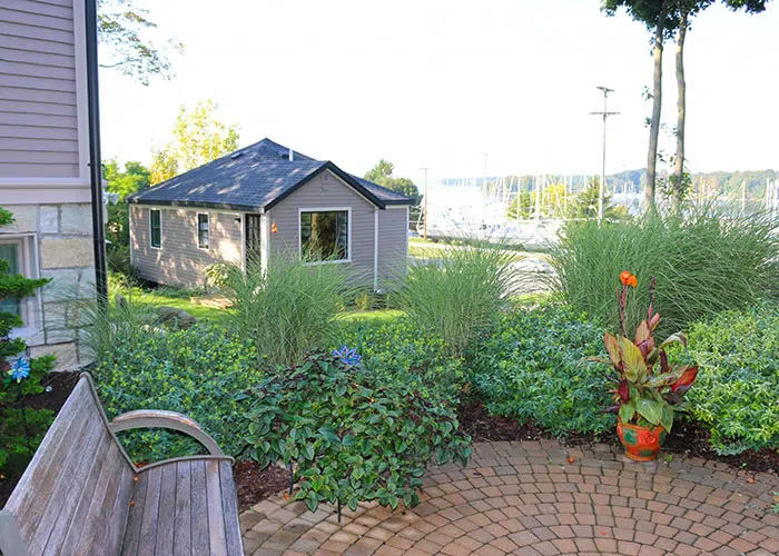 Whitehall Mi Vacation Rentals Hillside Cottage Garden