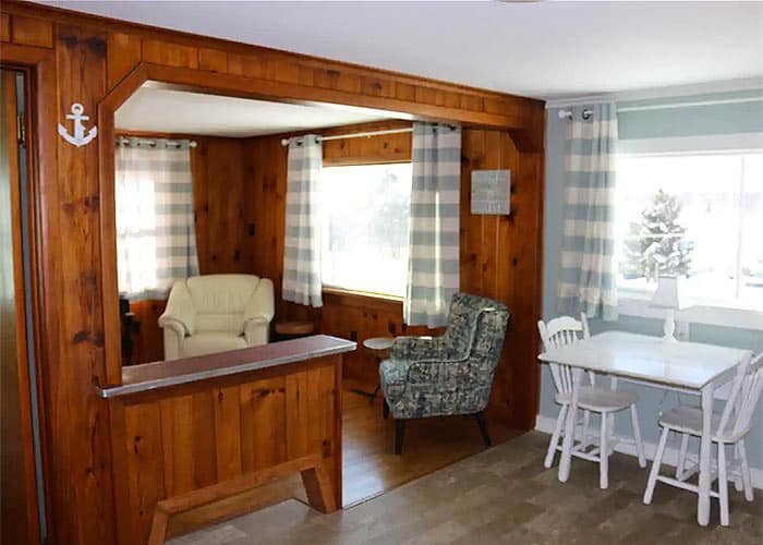 Whitehall Mi Vacation Rentals Hillside Cottage Living Room